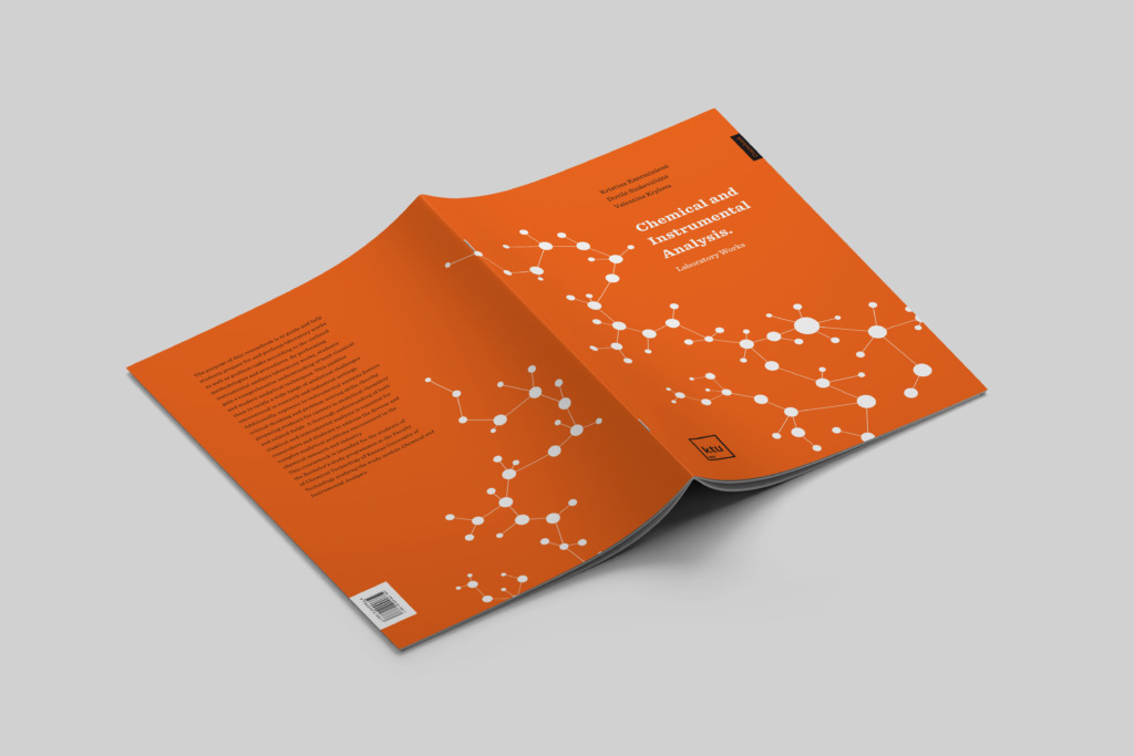 Nuotraukoje matosi atversta knyga: viršeliu ir nugarėle į viršų