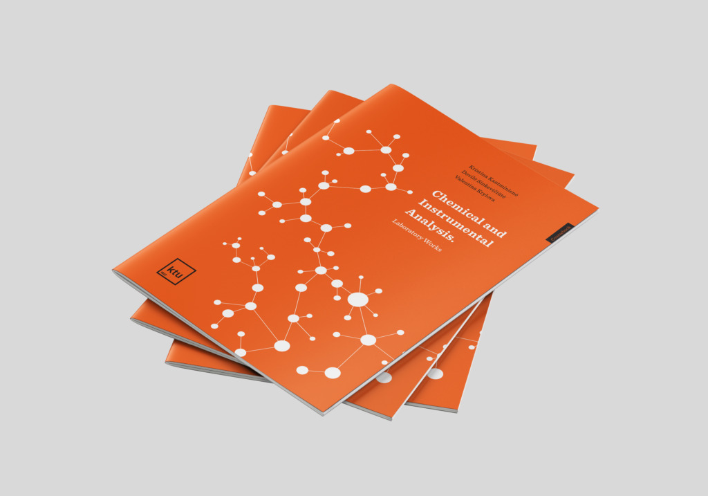 Nuotraukoje matosi trys knygos sudėtos viena ant kitos