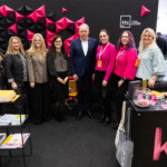 KTU atstovai kartu su leidyklos „Technologija“ komanda KTU atstovai kartu su leidyklos „Technologija“ komanda Vilniaus knygų mugėje